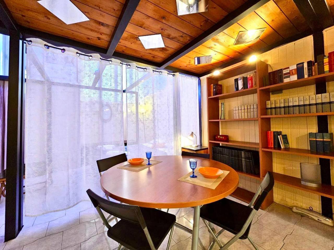 Apartamento L'atelier ~ Mostra Sospesa *